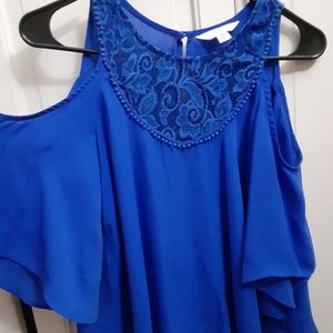 Tank/ off shoulder blouse